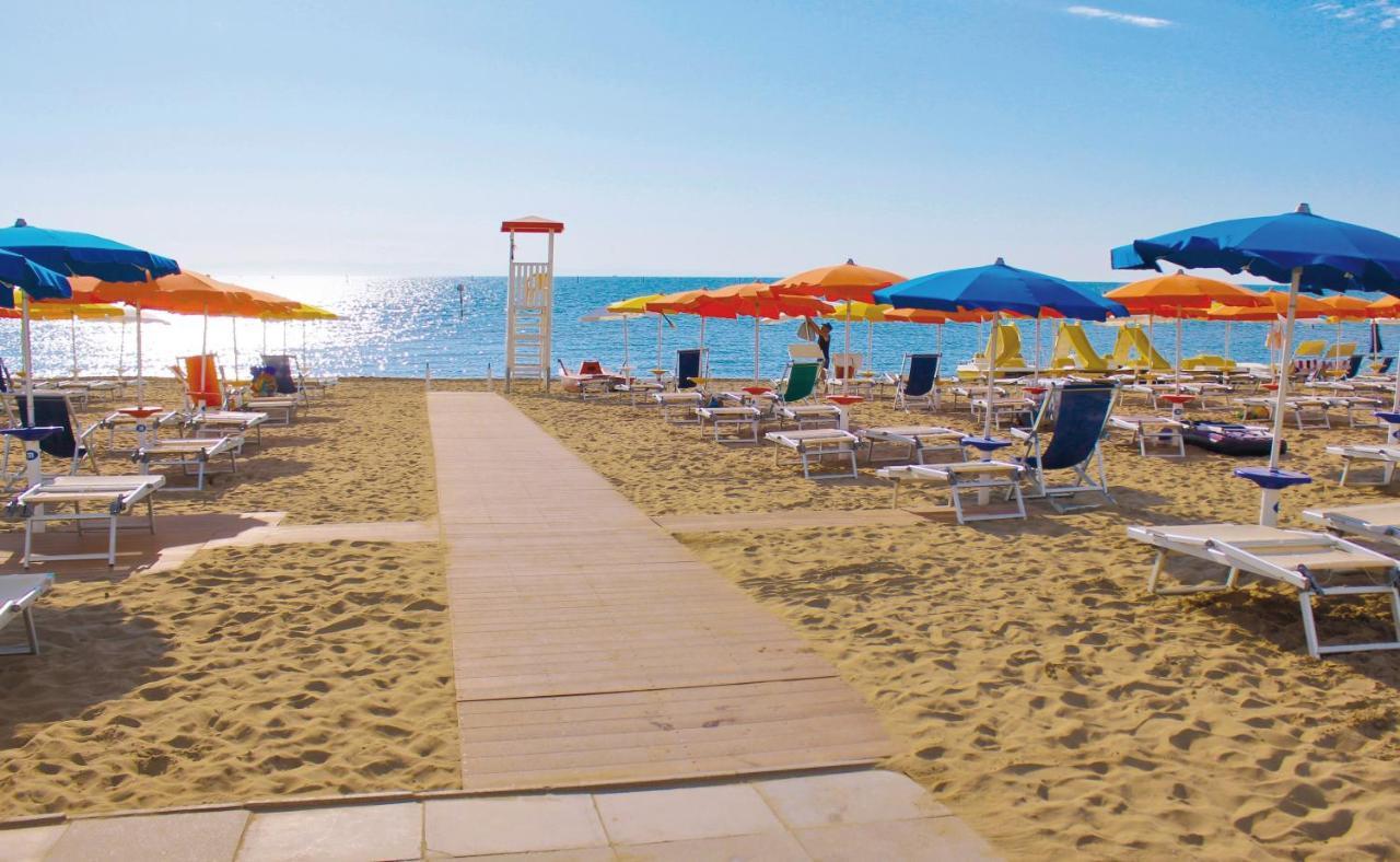 Appartamenti Lucerna Lignano Sabbiadoro Exterior photo